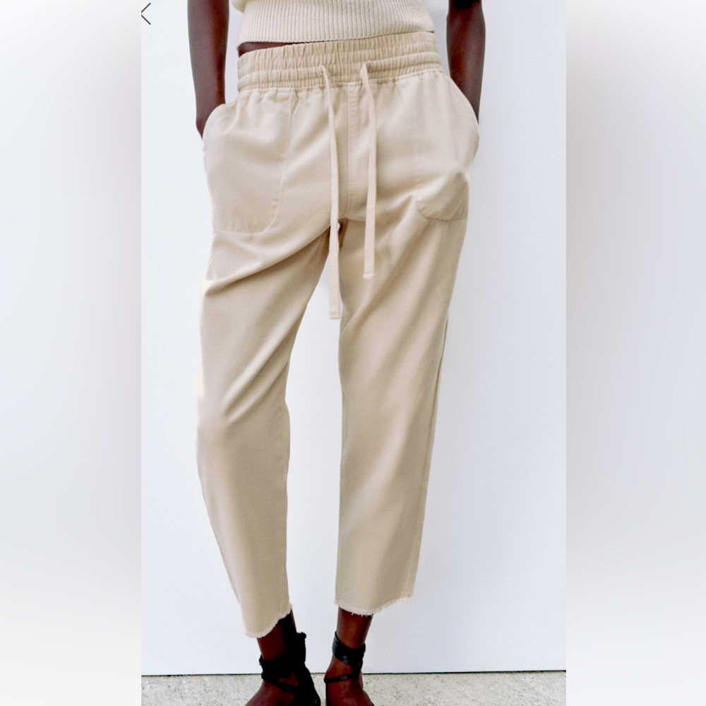 ZARA Pants with a mid waist-Adjustable elastic waistband with drawstring. NWT
